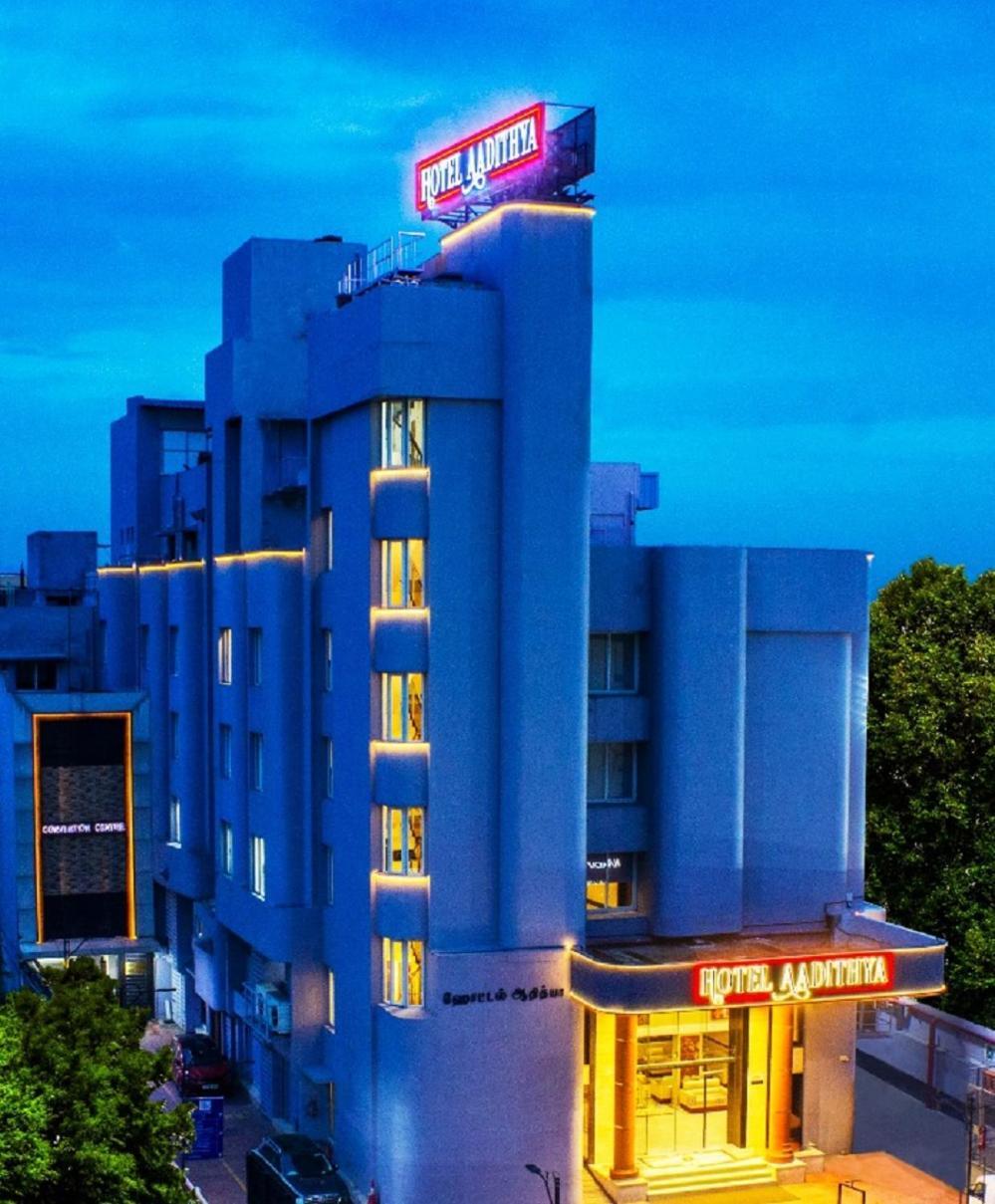 Hotel Aadithya Ченнаи Экстерьер фото