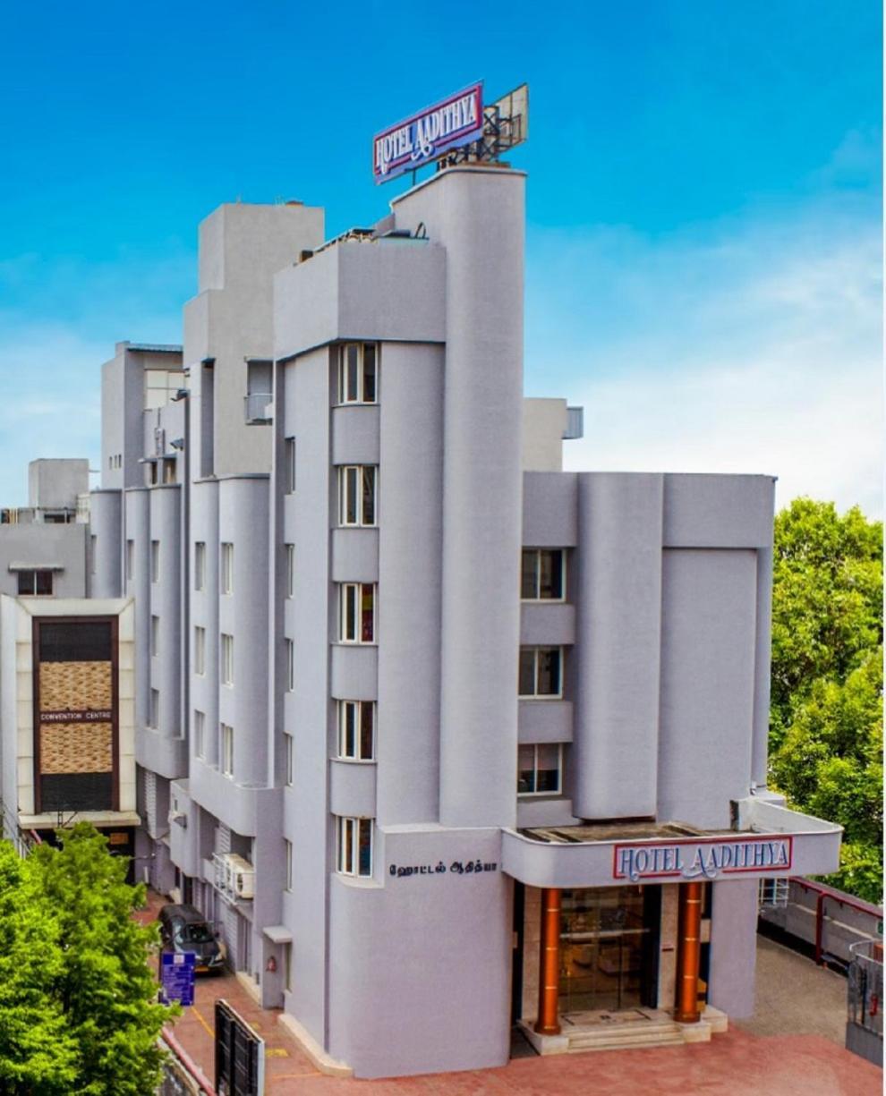 Hotel Aadithya Ченнаи Экстерьер фото